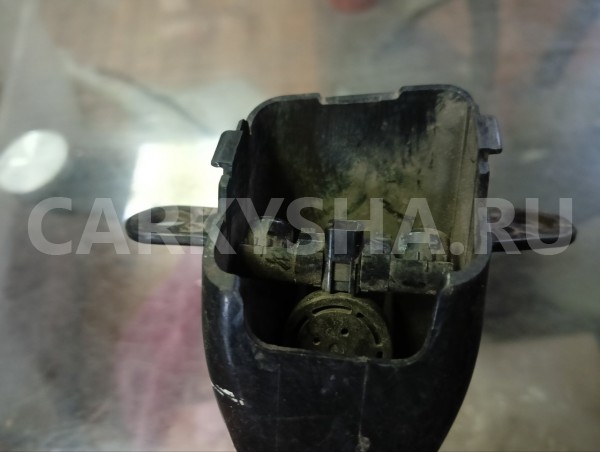 Форсунка омывателя фары Mitsubishi Outlander Xl 2007-2009, правая Mitsubishi Outlander 