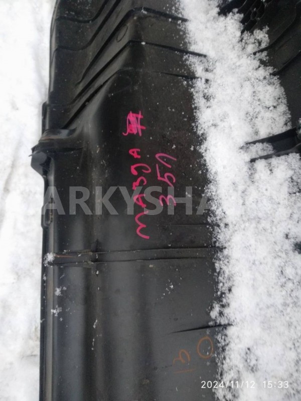 Накладка багажника Mazda 3 BL рестайлинг (2011—2013) Mazda 2 оригинальный номер BBP26889X