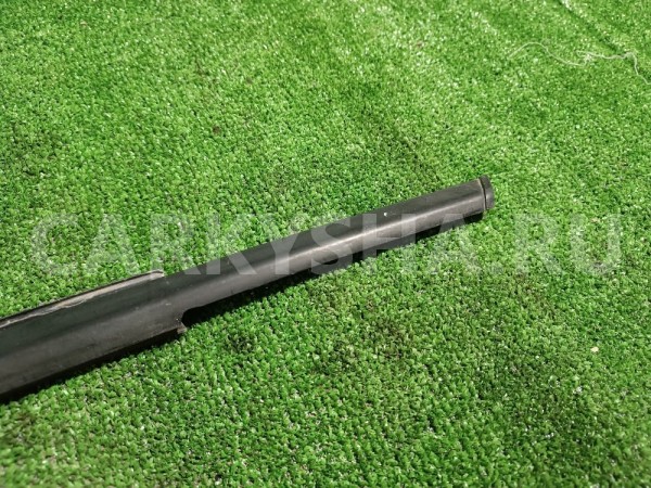 Накладка стекла заднего правого ВАЗ (Lada) Vesta 