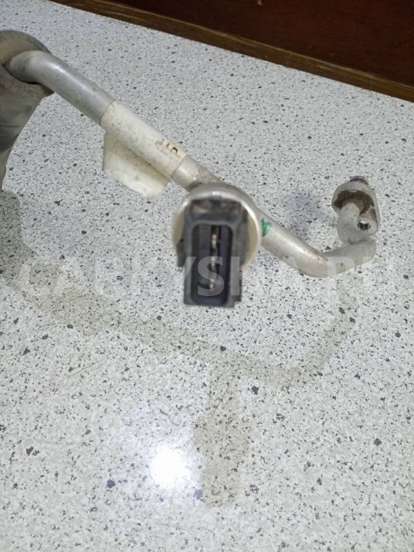 Трубка кондиционера Range Rover Sport 2 2018 Land Rover Range Rover оригинальный номер LR082205