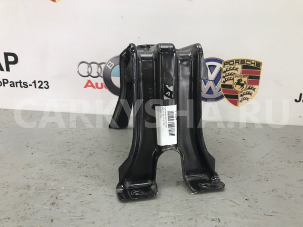 Крепление аккумулятора Audi A4 2008 Audi 200 