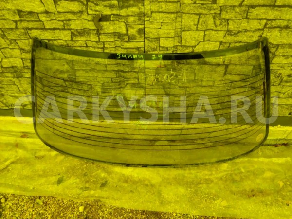 Стекло заднее Nissan Sunny 