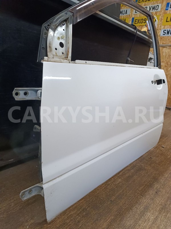Дверь передняя левая Mitsubishi i 