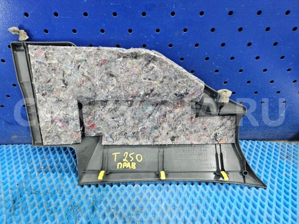 Накладка торпедо нижняя левая правая Avensis T250 Toyota Avensis оригинальный номер 55606-05030