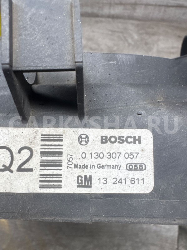 Вентилятор радиатора Opel Zafira B рестайлинг (2008—2014) Opel Zafira оригинальный номер 13241611