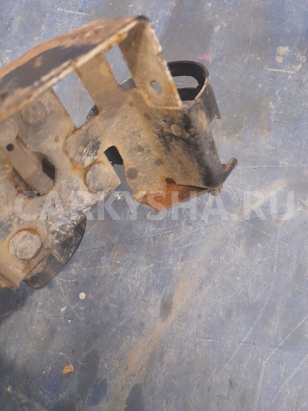 Кронштейн топливного фильтра Ssang Yong Kyron Acti Ssang Yong Kyron оригинальный номер 2240009020