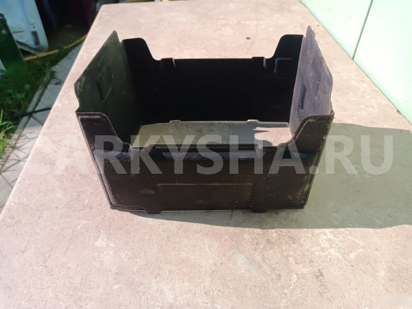 Защитный кожух чехол аккумулятора Киа Рио 4 Kia Hyundai Solaris оригинальный номер 37112H5610