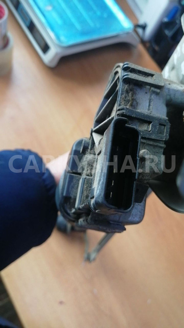 Трапеция стеклоочистителей Renault Sandero 1 Renault 14 оригинальный номер 8200492861