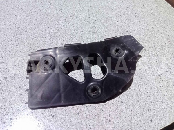 Крепеж бампера Renault Sandero I (2009—2014) Renault 14 оригинальный номер 8200735448