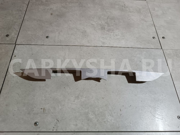 Накладка крышки багажника Toyota Prius оригинальный номер 7680147010