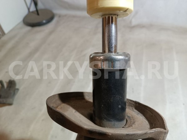 Амортизаторы передние к-кт Suzuki Grand Vitara 