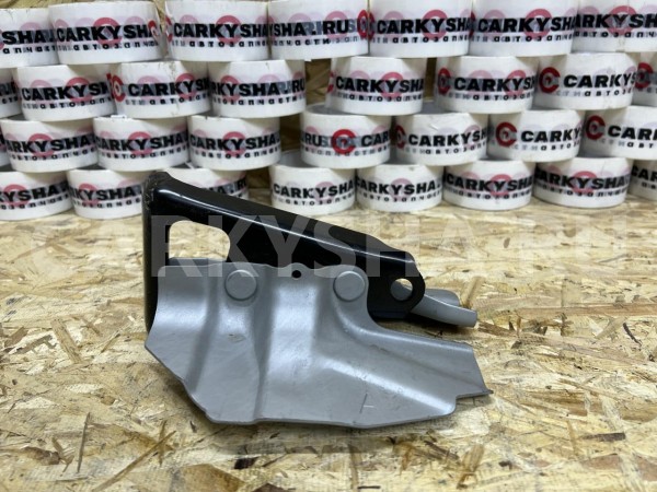 Крепление коллектора Toyota Corolla XII (E210) – седан оригинальный номер 17118-0T020