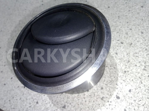 Дефлектор воздушный Nissan Almera G15 (2012—2018) Nissan Almera оригинальный номер 8200212480