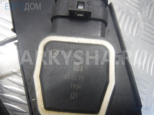 Педаль газа Mercedes-Benz E-класс W212/S212/C207/A207 (2009—2013) Mercedes-Benz E-klasse оригинальный номер 204 300 00 04