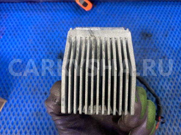 Резистор отопителя Volkswagen Polo 5 Volkswagen Polo оригинальный номер 6Q1907521B