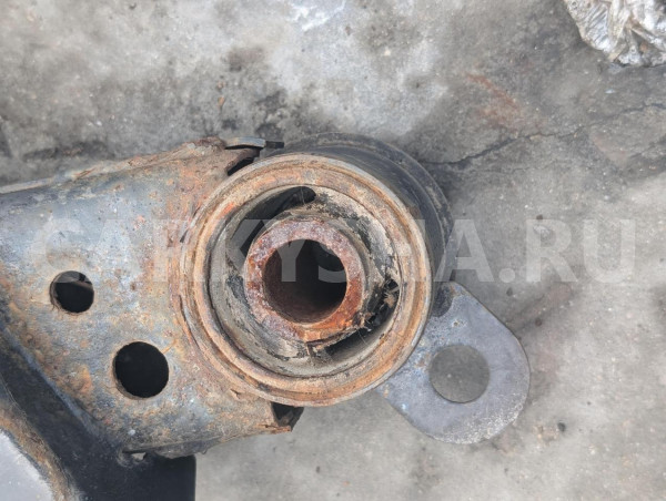 Балка Nissan Serena оригинальный номер 55400CY71A