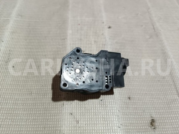 Моторчик заслонки отопителя Nissan Primera 