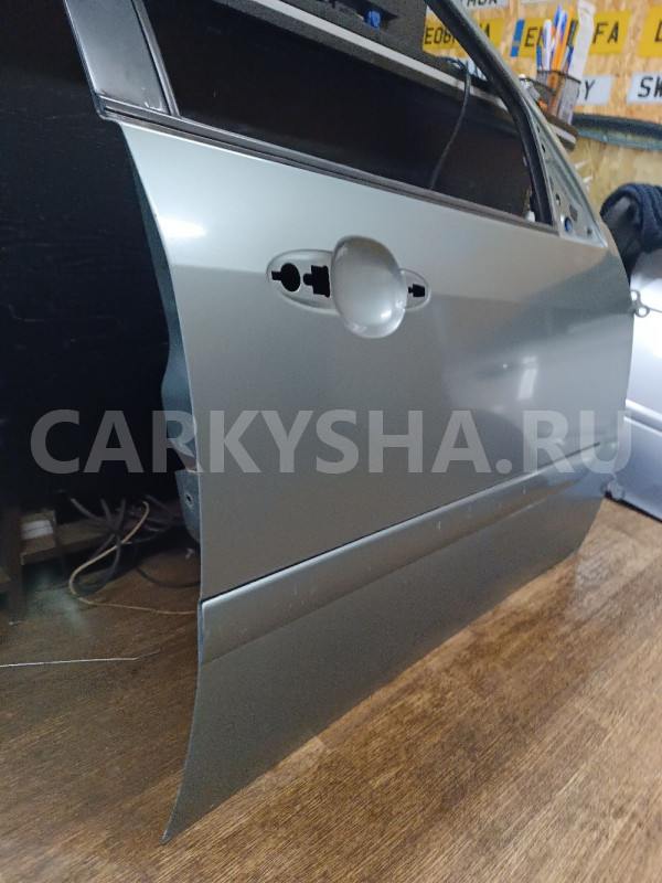 Дверь передняя правая Ford Focus оригинальный номер 1430132