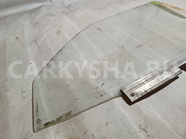 Стекло двери передней левой Mercedes-Benz W124 
