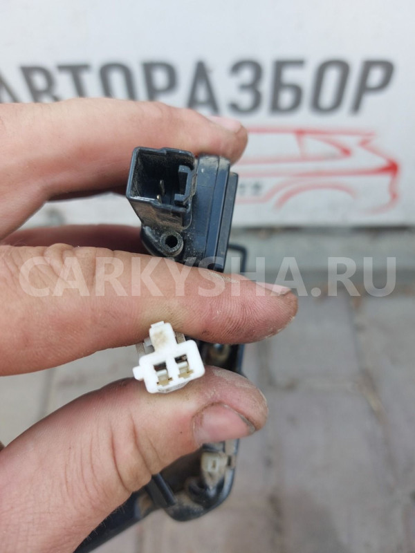 Замок крышки багажника Mazda 3 BK Mazda 2 оригинальный номер BN8V56820