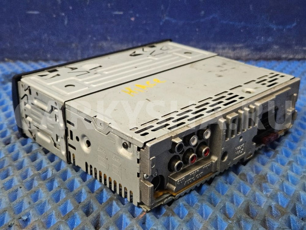 Магнитола 1 Din Sony CDX-GT650UI Toyota HiAce оригинальный номер CDX-GT650UI