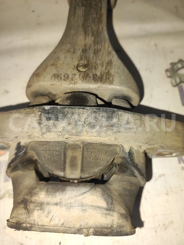 Опора двигателя Kia Cee'd 