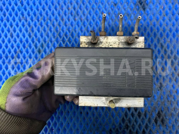 Блок ABS Toyota Hiace XH10 левый руль Toyota HiAce оригинальный номер 4405026040