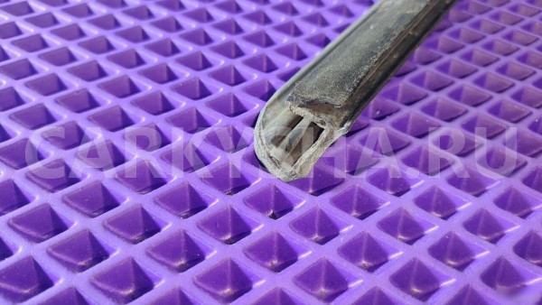 Бархотка задняя левая внешняя Renault Logan 1 Renault 20 