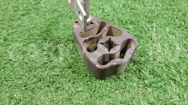 Подушка глушителя (крепление, кронштейн, подвес) Mercedes-Benz M-klasse 