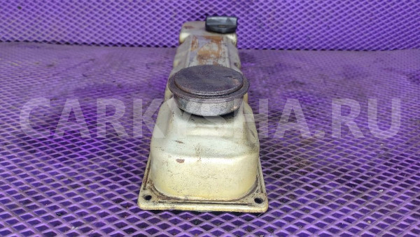 Клапанная крышка Nissan Terrano WD21 TD27T Nissan Terrano 