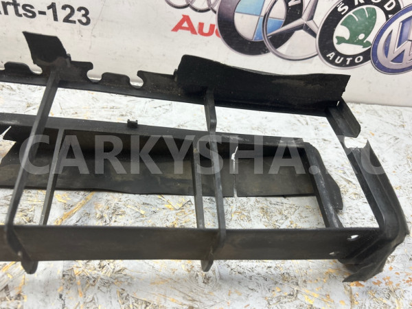Рамка интеркулера Mercedes-Benz C-200 W203 2001 Mercedes-Benz C-klasse 
