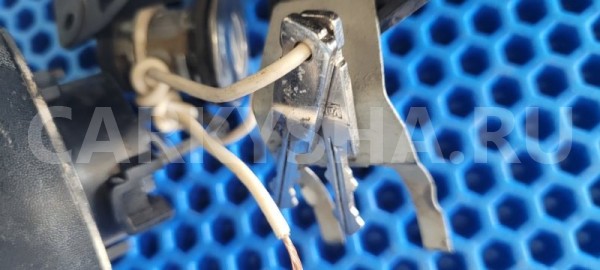 Замок зажигания Renault Duster 2013 6001546809 HSA K4M Renault Duster 