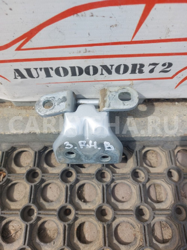 Петля двери задней правой верхняя  Hyundai Getz Hyundai Getz оригинальный номер 793401C000