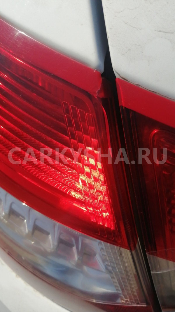 Фонарь задний наружный левый Citroen C4 2 Citroen C4 оригинальный номер 6350KS