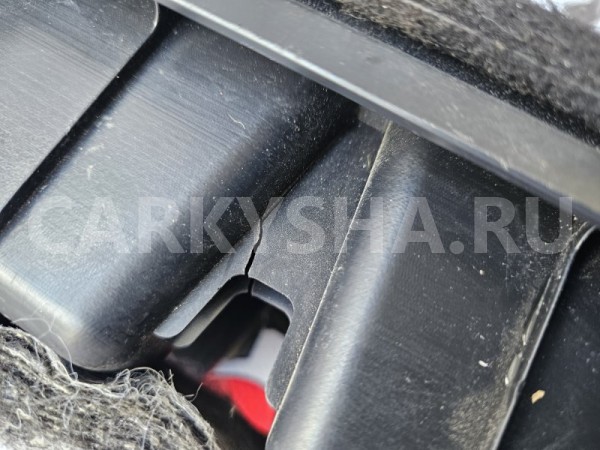 пол обшивка багажника Kia Cee'd 