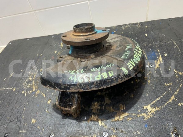 Кулак передний левый Audi 80 B3 1991 г. Audi 80 