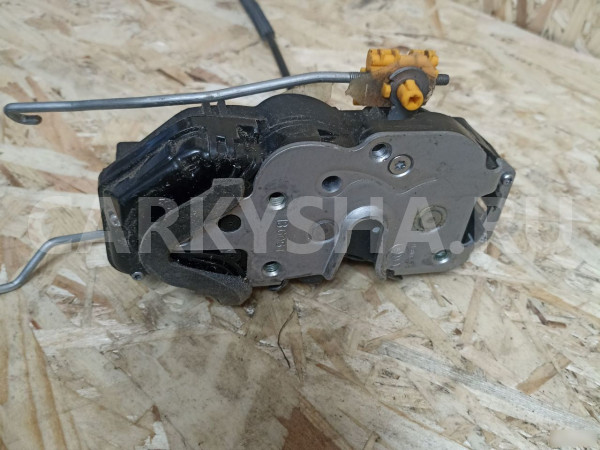 Замок двери задней правой Opel Astra J Opel Astra оригинальный номер 13503786