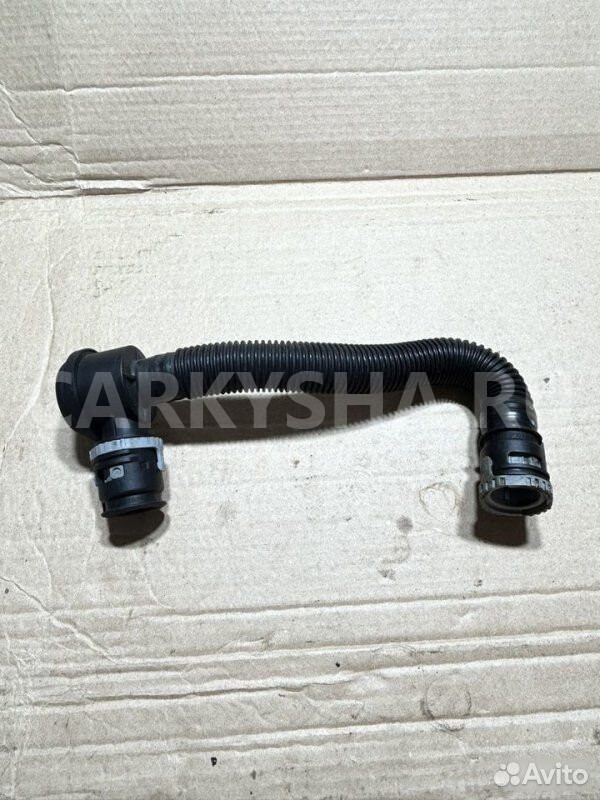 Патрубок картерных газов BMW 3 E92 N54B30 2010 BMW 3er оригинальный номер 11 65 7 556 555
