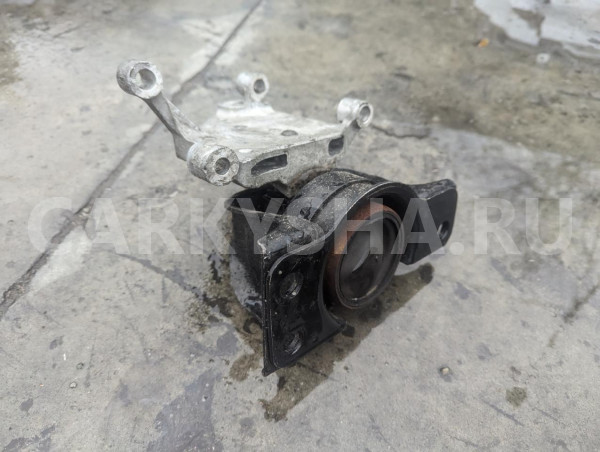 Подушка двигателя Nissan Bluebird Sylphy 