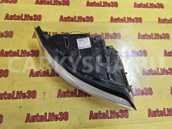 Фара правая Volvo S40 оригинальный номер 31265697
