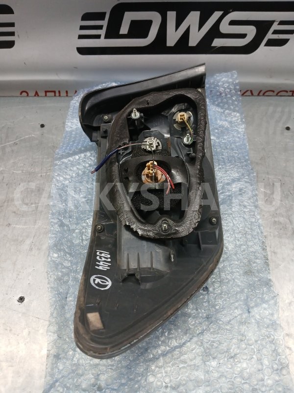 Фонарь стоп сигнала правый Mazda CX-7 