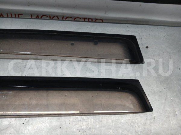 Ветровик на дверь Toyota Ipsum 