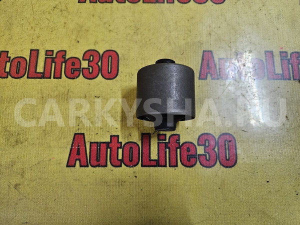 Сайлентблок передний Mitsubishi L200 оригинальный номер MB430694