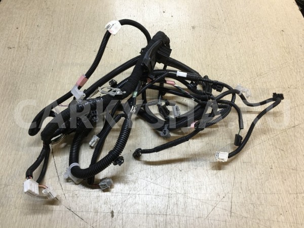 Проводка багажника Toyota Camry VII (XV50) оригинальный номер 82181-06881