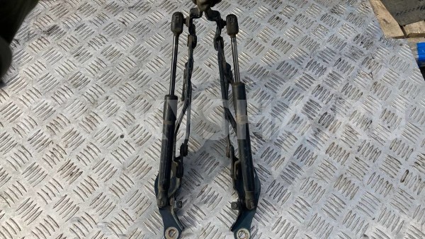 Петля крышки багажника Mazda 2 