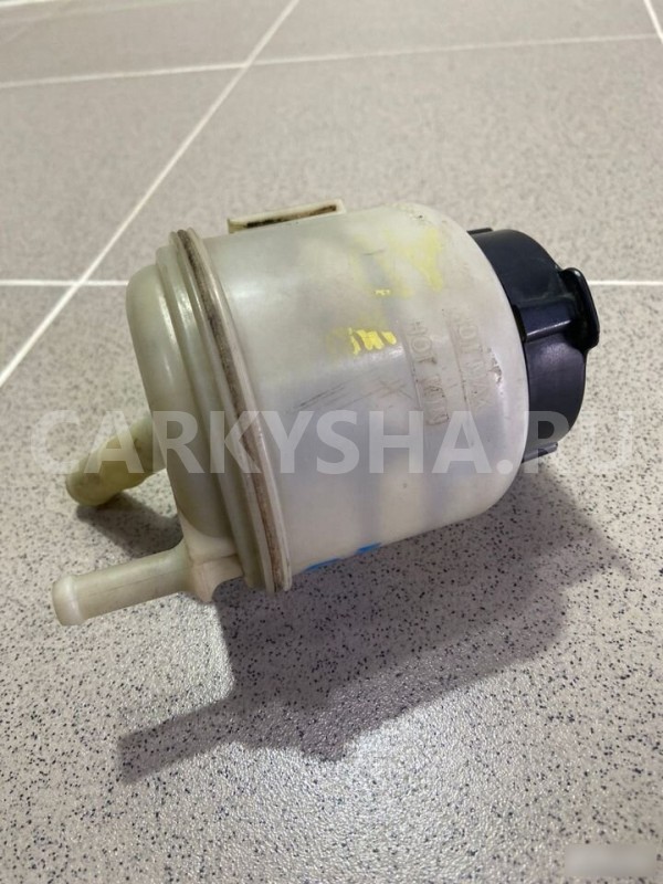 Бачок гидроусилителя Nissan AD 1999 г Nissan AD 