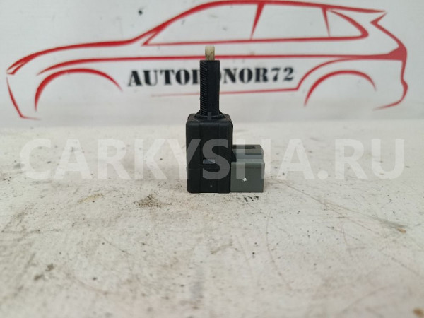 Датчик включения стопсигнала Hyundai Solaris Hyundai Solaris оригинальный номер 938103S000