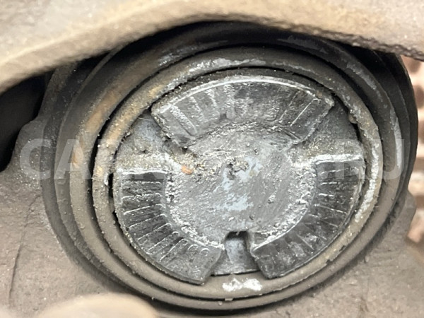 Суппорт BMW X3 оригинальный номер 34 21 6 791 018, 34 21 6 791 018, 34216791018, 6791018, 34 21 6 791 019, 34216791019, 6791019, 34 21 6 794 618, 34216794618, 6794618, 34 21 6 791 420, 34216791420, 6791420