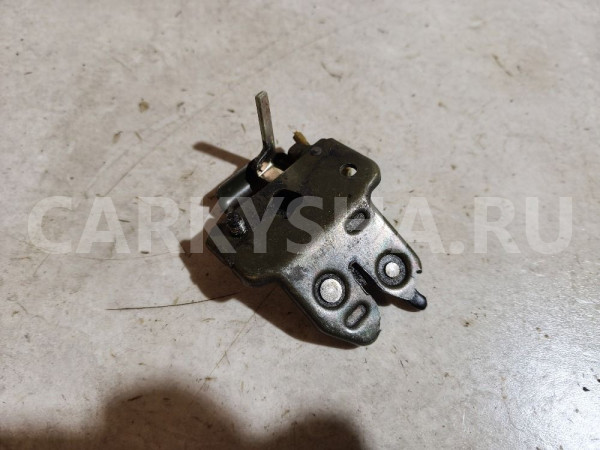 Замок багажника Nissan Bluebird оригинальный номер 846300E710