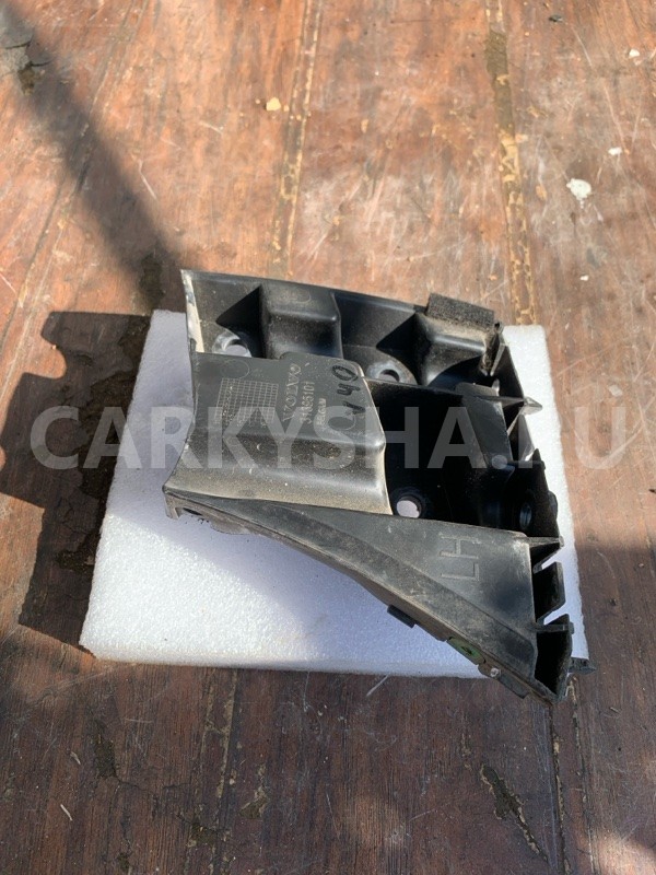 Кронштейн крыла Volvo V40 2012-2016 31425110, передний левый Volvo V40 